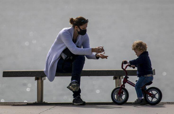 Κορονοϊός: 281 νέοι θάνατοι στην Ισπανία – Συνολικά περισσότεροι από 24.800