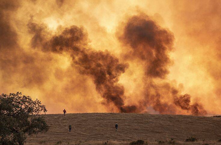 Ισπανία: Τεράστια φωτιά στην Ανδαλουσία «διώχνει» από τα σπίτια τους τουλάχιστον 3.200 ανθρώπους
