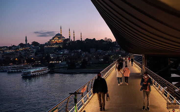 Ανεξέλεγκτος ο κορονοϊός στην Τουρκία: Μερικό lockdown τα Σαββατοκύριακα