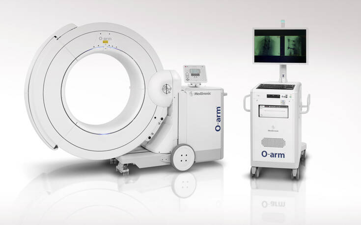 Ιατρικό Κέντρο Αθηνών: Περισσότερες από 200 πολύπλοκες επεμβάσεις στο Τμήμα Ελάχιστα Επεμβατικής Νευροχειρουργικής Εγκεφάλου και Σπονδυλικής Στήλης