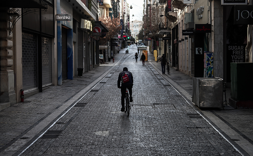 Καθηγητής πνευμονολογίας προβλέπει ότι τα κρούσματα κορονοϊού στις αρχές Μαρτίου θα «σκαρφαλώσουν» στα 2.400