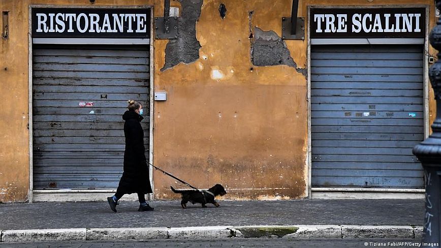 Ιταλία: Βρίσκεται αντιμέτωπη με τρίτο κύμα της πανδημίας