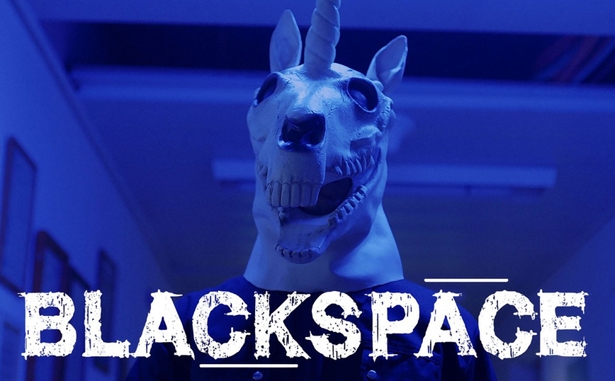 Black Space: Ένα συνηθισμένο πρωινό σε μια μικρή πόλη του Ισραήλ όλα διαλύονται όταν 4 μαθητές δολοφονούνται