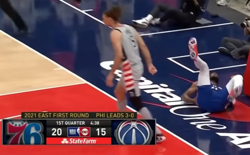 NBA: Τραυματίστηκε στο γόνατο ο Εμπίντ, θα κάνει μαγνητική