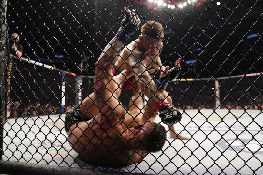 UFC: Βαριά ήττα για τον ΜακΓκρέγκορ από τον Πουαριέ – Έσπασε και τον αστράγαλό του