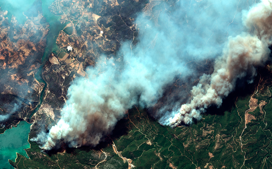 Καταστροφικές φωτιές στην Τουρκία: Υπό έλεγχο οι περισσότερες δασικές πυρκαγιές στο νότιο τμήμα