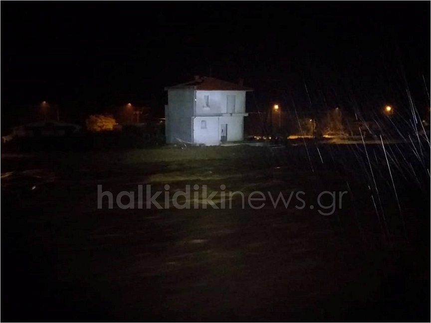 Κακοκαιρία Μπάλλος – Χαλκιδική: Εκκενώθηκαν σπίτια στην Ολυμπιάδα – Αναστατωμένοι οι κάτοικοι