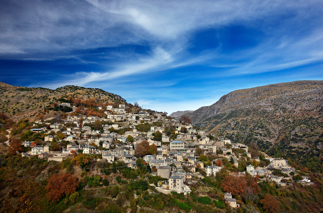 Συρράκο, το χωριό στα Τζουμέρκα όπου ο χρόνος μοιάζει να έχει σταματήσει