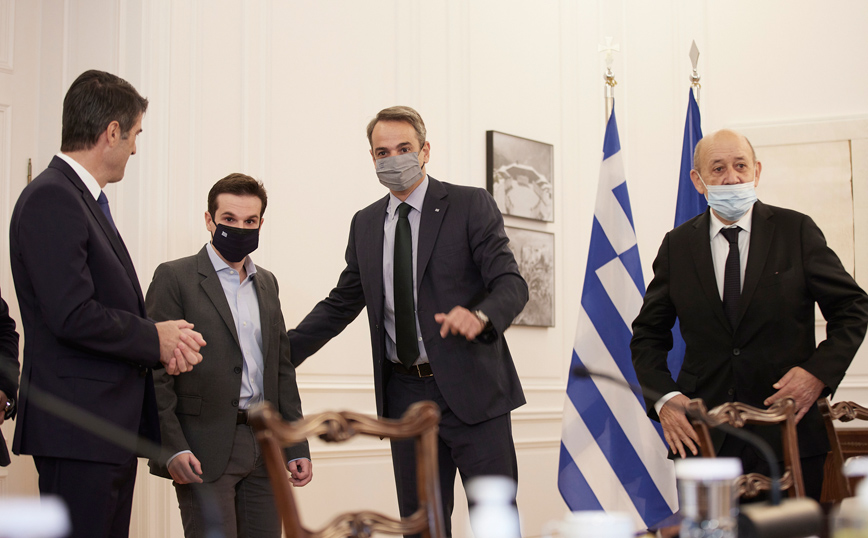 Στο Μαξίμου ο Υπουργός Εξωτερικών της Γαλλίας Jean-Yves Le Drian Στο Μαξίμου ο Υπουργός Εξωτερικών της Γαλλίας Jean-Yves Le Drian