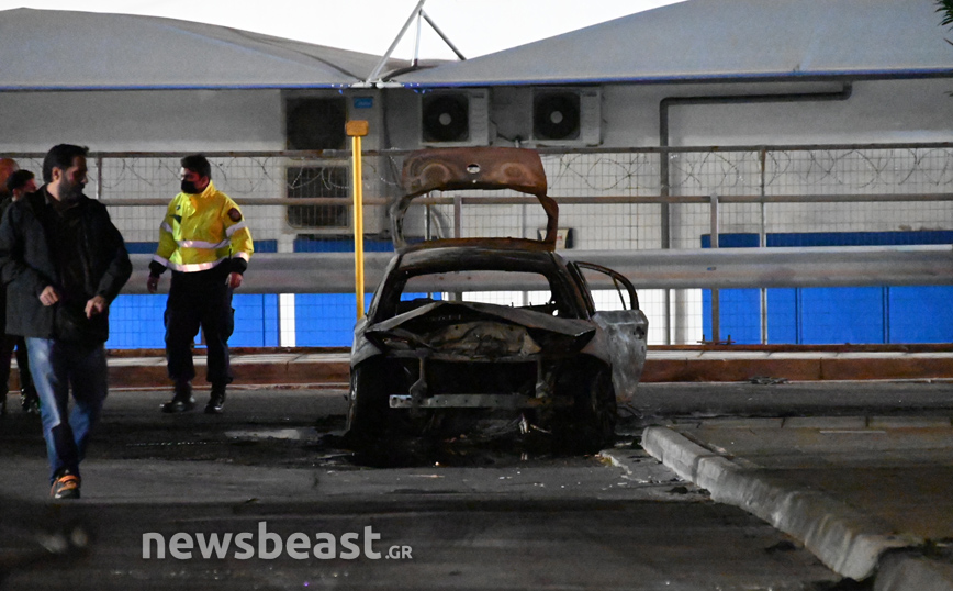 Καμένο όχημα στον Κηφισό Καμένο όχημα στον Κηφισό