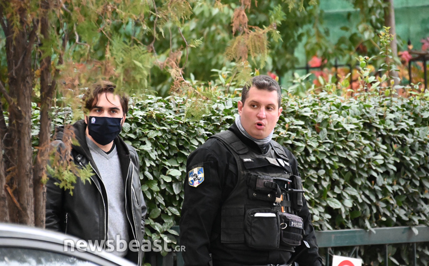 Γυναίκα πυροβόλησε άνδρα στο Χαλάνδρι Γυναίκα πυροβόλησε άνδρα στο Χαλάνδρι