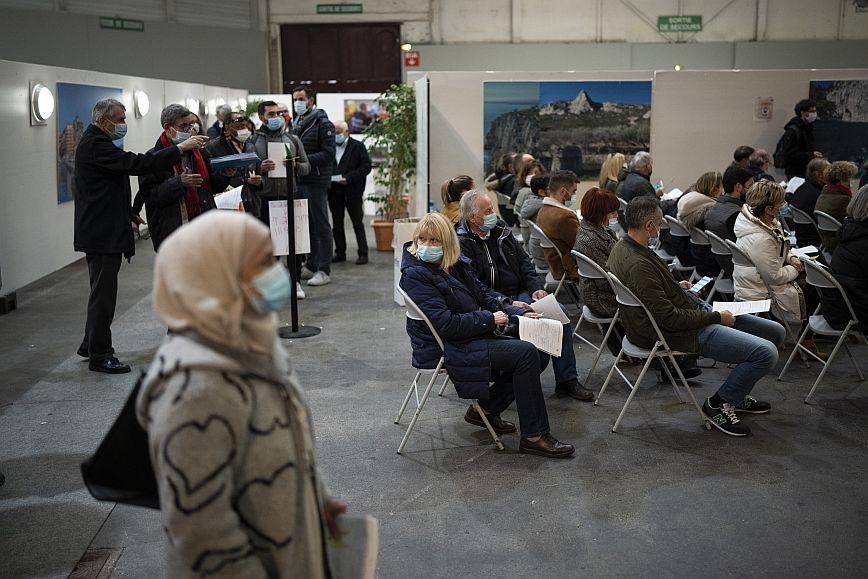 Κορονοϊός: Δέκα εκατομμύρια Γάλλοι έκαναν την αναμνηστική δόση