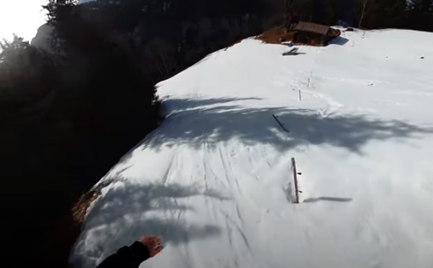 Το κατέβασμα με snowboard στις Ελβετικές Άλπεις δεν τελειώνει όπως φαντάζεσαι