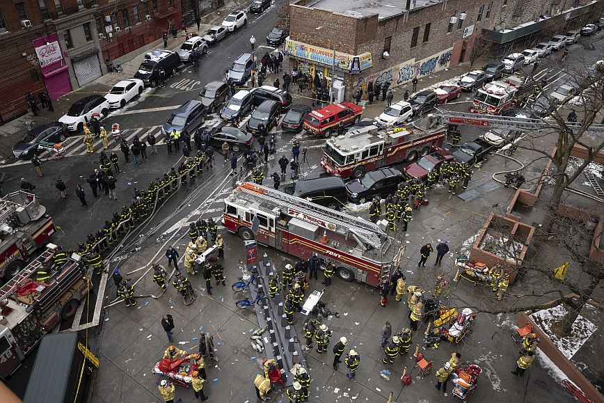 Νέα Υόρκη: Στους 17 οι νεκροί από τη φωτιά στο Μπρονξ &#8211; Μεταξύ αυτών 8 παιδιά