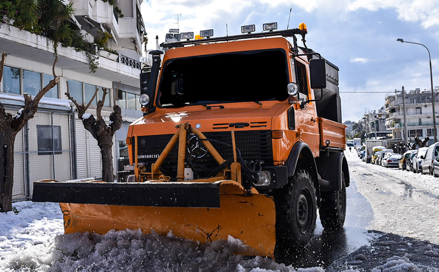 Η τιτάνια μάχη συνεχίζεται για την αποκατάσταση των προβλημάτων στο κέντρο και στις γειτονιές της Αθήνας Η τιτάνια μάχη συνεχίζεται για την αποκατάσταση των προβλημάτων στο κέντρο και στις γειτονιές της Αθήνας