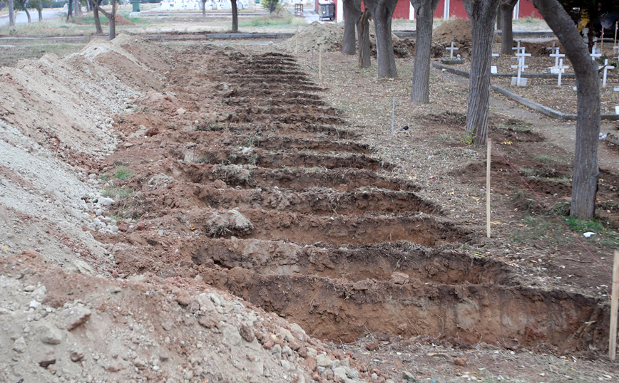 Θεσσαλονίκη &#8211; Κορονοϊός: Ανοίγουν νέους τάφους στα νεκροταφεία του Ωραιοκάστρου