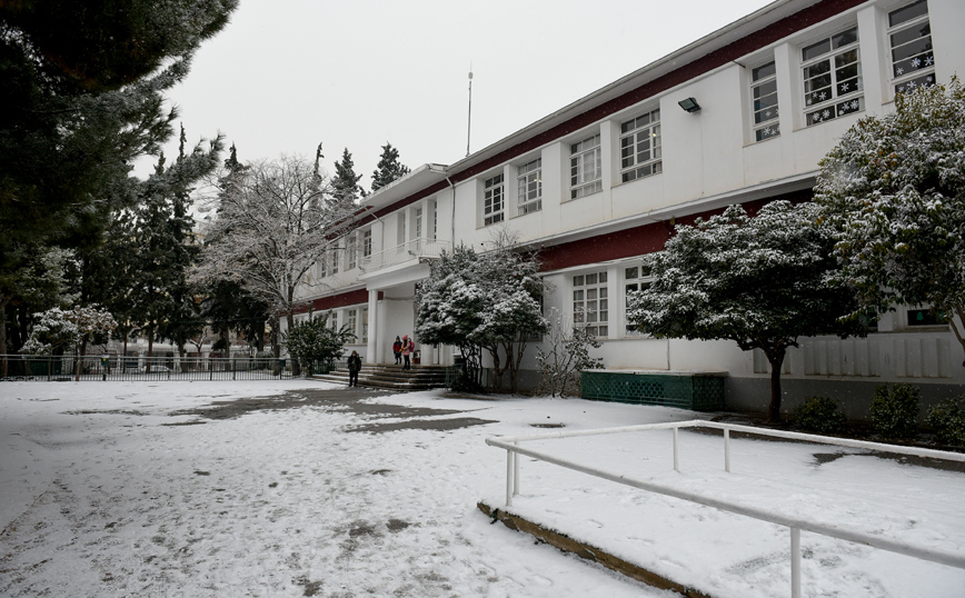 Κακοκαιρία: Πώς θα λειτουργήσουν την Τρίτη τα σχολεία στη Δυτική Μακεδονία