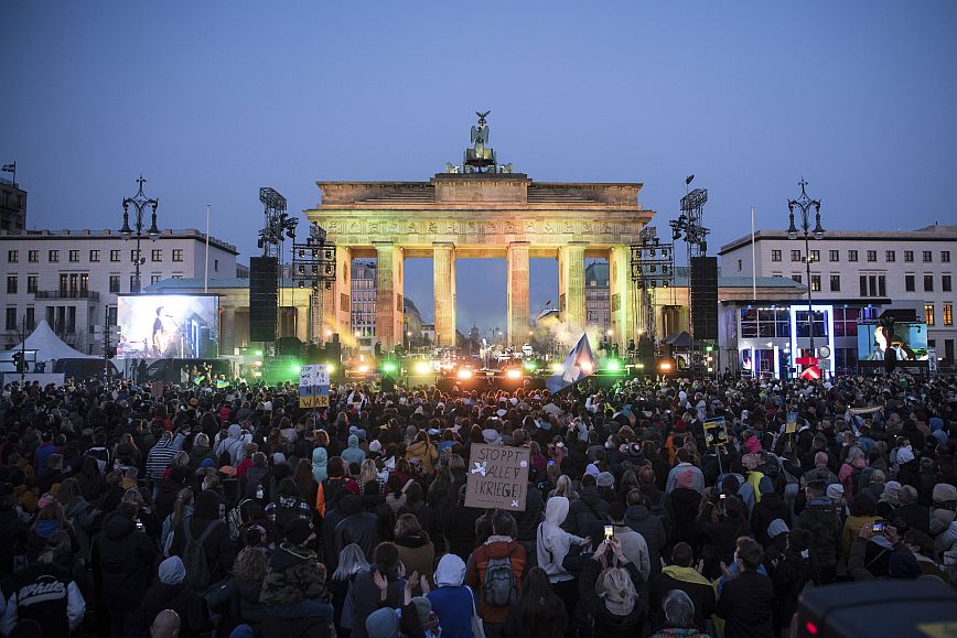 Γερμανία: Μεγάλη συναυλία αλληλεγγύης για τον πόλεμο στην Ουκρανία
