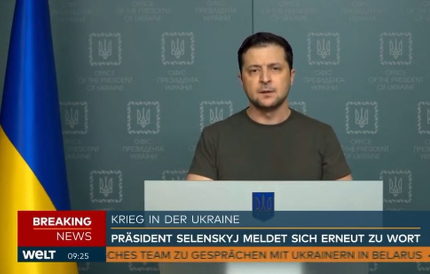 Πόλεμος στην Ουκρανία: Γερμανίδα διερμηνέας κλαίει την ώρα που μεταφράζει την ομιλία του Ζελένσκι