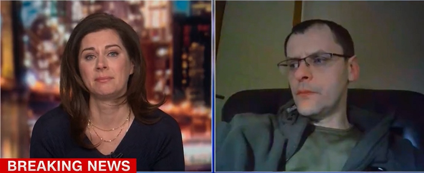 Ξέσπασε σε λυγμούς παρουσιάστρια του CNN με τον πατέρα από το Ίρπιν που έχασε γυναίκα και παιδιά