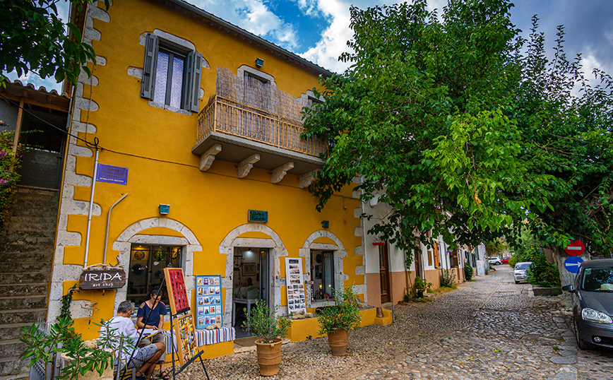 Παραδοσιακό κτίριο στην Καρδαμύλη Παραδοσιακό κτίριο στην Καρδαμύλη