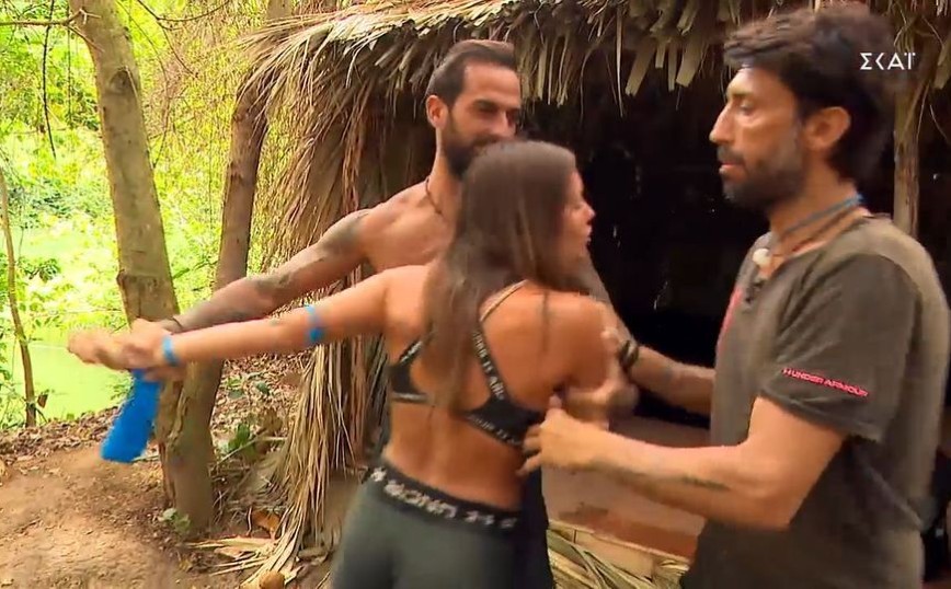 Survivor: Εκτός εαυτού η Σοφιάννα Αβραμάκη κινήθηκε επιθετικά κατά του Τάκη Καραγκούνια &#8211; «Τον λες αλήτη»