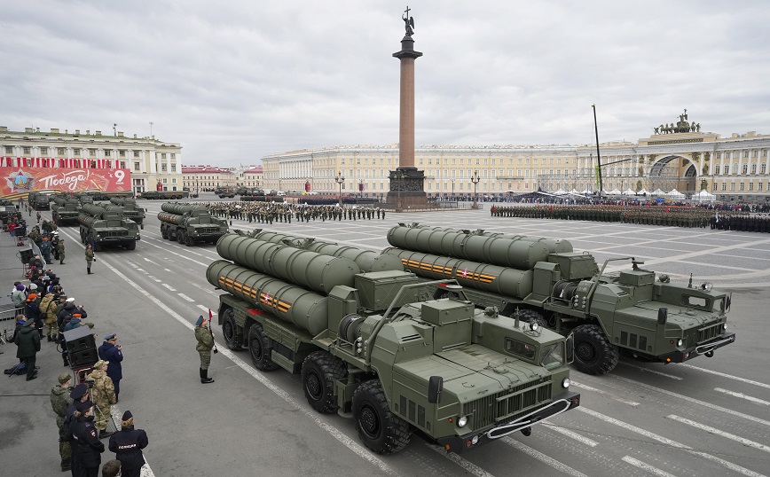 Russian S-400 anti-aircraft missile system launchers roll during a rehearsal for the Victory Day military parade which will take place at Dvortsovaya (Palace) Square on May 9 to celebrate 77 years after the victory in World War II in St. Petersburg, Russia, Thursday, May 5, 2022 Russian S-400 anti-aircraft missile system launchers roll during a rehearsal for the Victory Day military parade which will take place at Dvortsovaya (Palace) Square on May 9 to celebrate 77 years after the victory in World War II in St. Petersburg, Russia, Thursday, May 5, 2022