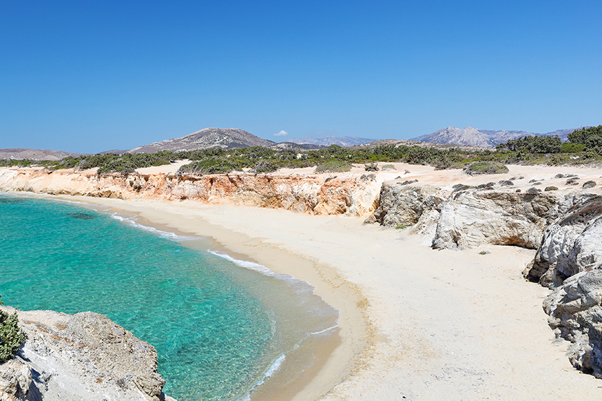 Κρήτη, Νάξος και Ίος στους προορισμούς με τις καλύτερες παραλίες για τους Ελβετούς