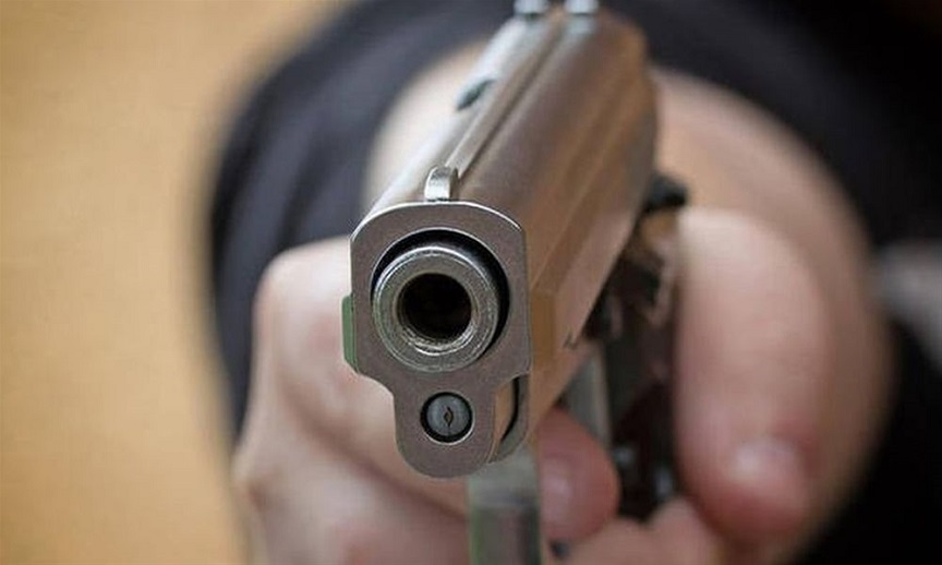 Συνεχίζεται η «μάχη» των όπλων στις ΗΠΑ: Δικαστής ακύρωσε νόμο που απαγόρευε την πώληση σε ενήλικες κάτω των 21 ετών