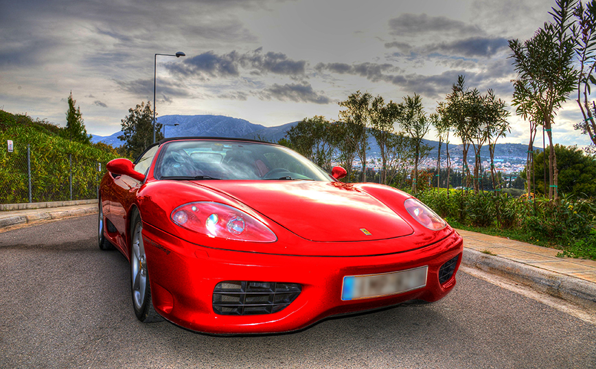 Χριστουγεννιάτικο δώρο εμπειρίας οδήγηση Ferrari Χριστουγεννιάτικο δώρο εμπειρίας οδήγηση Ferrari