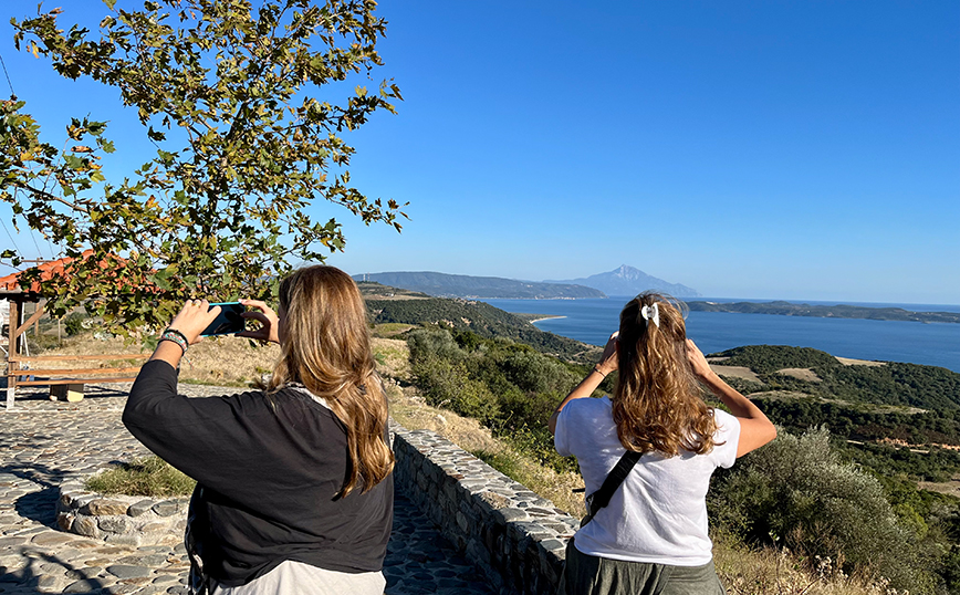 Η Ανατολική Χαλκιδική προωθείται στο Λίβανο ως προορισμός προσκυνηματικών περιηγήσεων