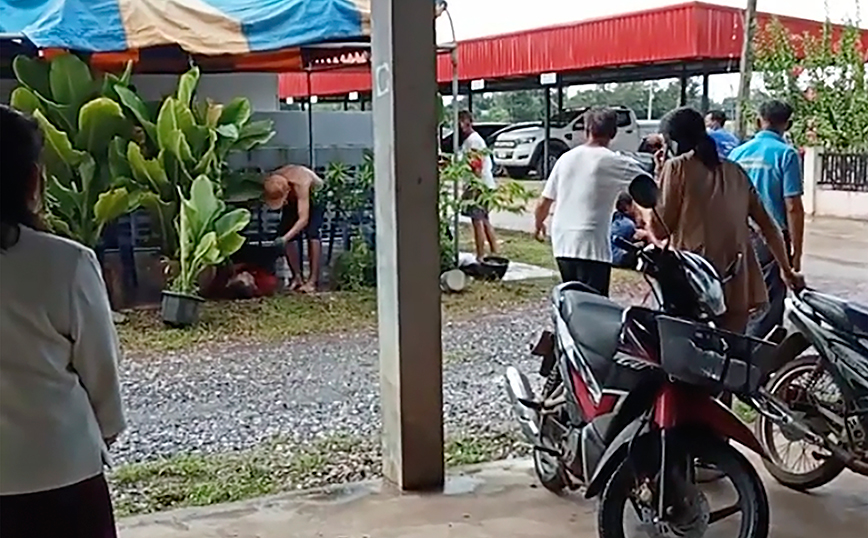 Πυροβολισμοί σε παιδικό σταθμό στην Ταϊλάνδη Πυροβολισμοί σε παιδικό σταθμό στην Ταϊλάνδη