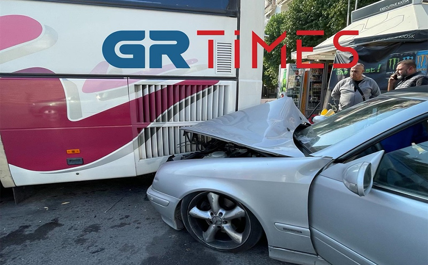 Θεσσαλονίκη: Αυτοκίνητο καρφώθηκε σε λεωφορείο – Στο νοσοκομείο 21χρονη