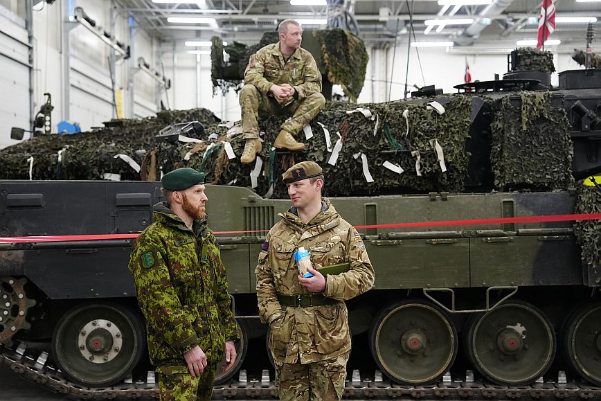 Πόλεμος στην Ουκρανία: Θα εκπαιδευτούμε στα Leopard στην Πολωνία, δήλωσε ο Ουκρανός υπουργός Άμυνας