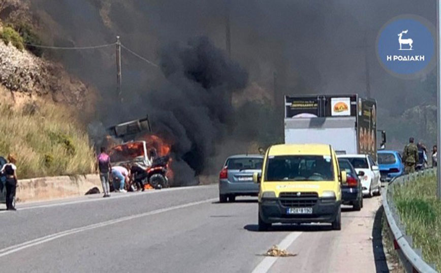 Τροχαίο με ένα νεκρό στη Ρόδο: Συγκρούστηκαν «γουρούνα» με φορτηγό και τυλίχθηκαν στις φλόγες