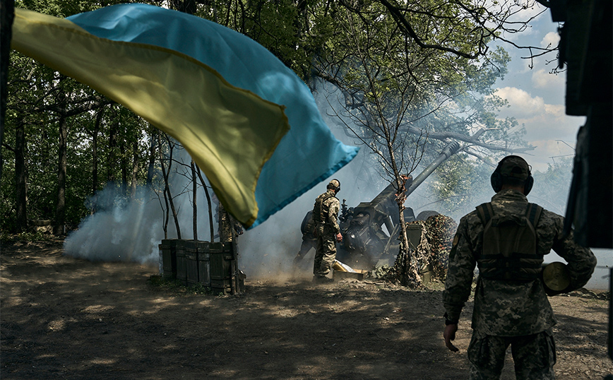 Οι ουκρανικές δυνάμεις εξακολουθούν να ελέγχουν τμήμα της πόλης Μπαχμούτ και να προελαύνουν κατά μήκος των περιχώρων της