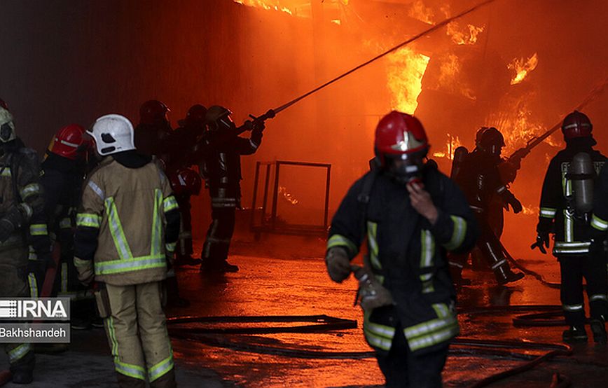 Ιράν: Μεγάλη πυρκαγιά σε αποθήκη στην πόλη Μασχάντ