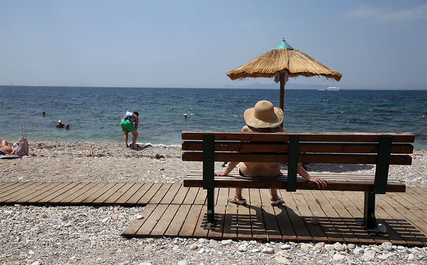 Συνολάκης: Έχουν χαθεί 250 τ.χλμ. παραλίες στην Ελλάδα &#8211; Η Βουλιαγμένη θα γίνει κάποια στιγμή νησί