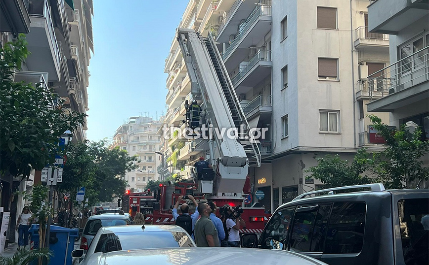 Έσβησε η φωτιά που ξέσπασε σε κλινική στη Θεσσαλονίκη &#8211; Σε ασφαλή σημεία ασθενείς και εργαζόμενοι