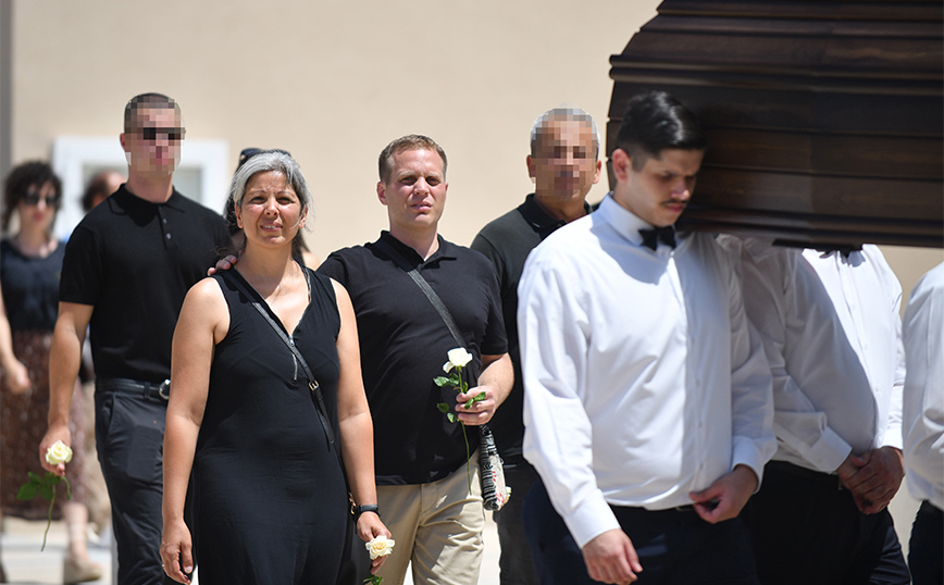 Το μήνυμα στο στεφάνι του Νότη Σφακιανάκη για την κηδεία του μαέστρου του, Μανώλη Σουβατζή &#8211; Δεν πήγε ο ίδιος