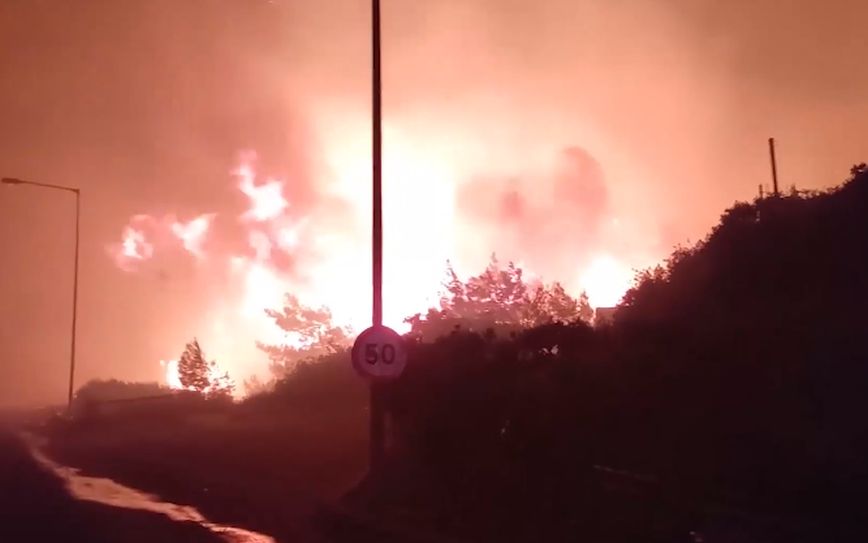 «Το Κιοτάρι καίγεται» – Ένα βίντεο αποκαλυπτικό του πύρινου εφιάλτη στη Ρόδο