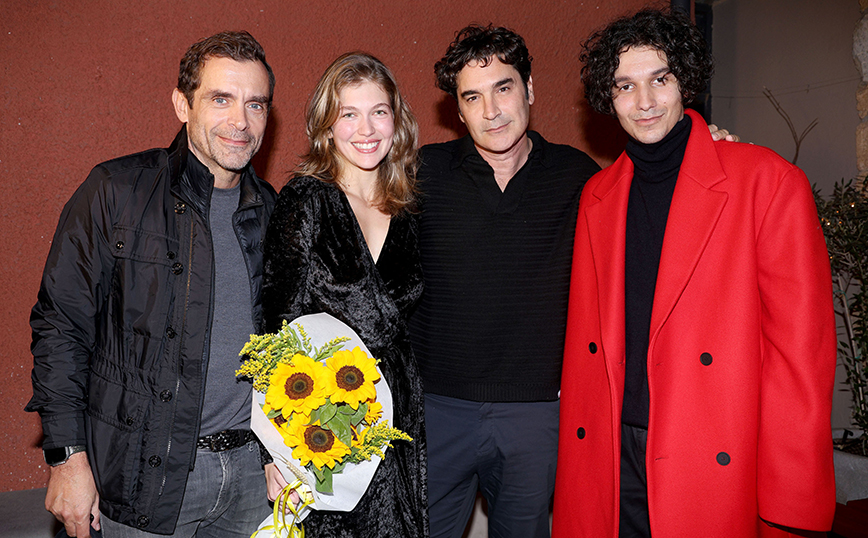 Οι Κωνσταντίνος Μαρκουλάκης, Κλέλια Ανδριολάτου, Χριστόφορος Παπακαλιάτης και Πάνος Παπαδόπουλος Οι Κωνσταντίνος Μαρκουλάκης, Κλέλια Ανδριολάτου, Χριστόφορος Παπακαλιάτης και Πάνος Παπαδόπουλος