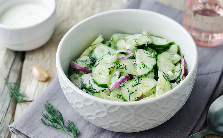 Αγγουροσαλάτα Αγγουροσαλάτα