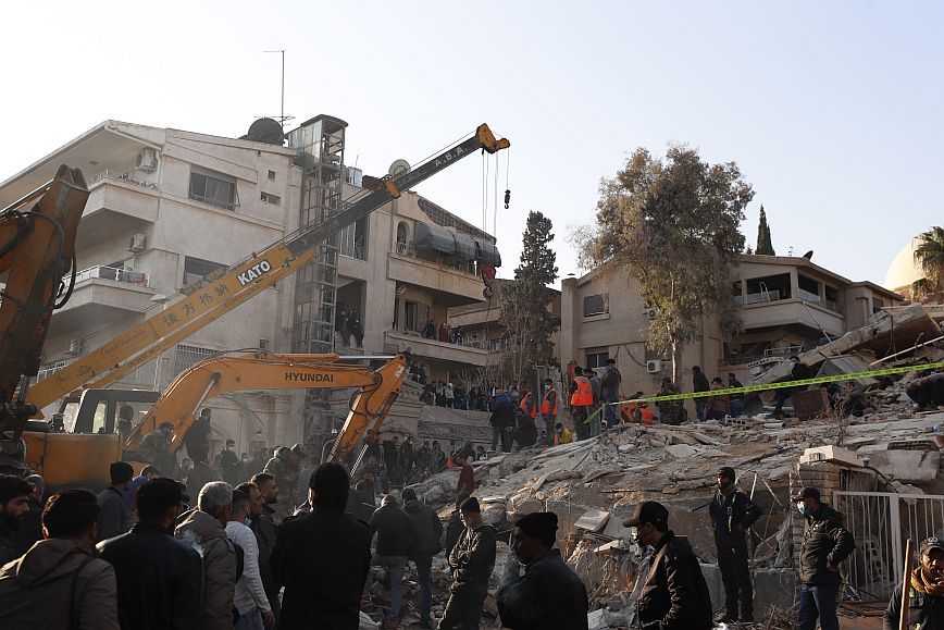 Δώδεκα οι νεκροί από το ισραηλινό πλήγμα στη Δαμασκό &#8211; Ανάμεσά τους και πέντε σύμβουλοι των Φρουρών της Επανάστασης
