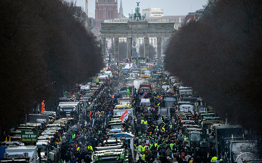 Αγρότες από το Βρανδεμβούργο, με 100-150 τρακτέρ, θα διασχίσουν σήμερα για δύο ώρες το κέντρο του Βερολίνου