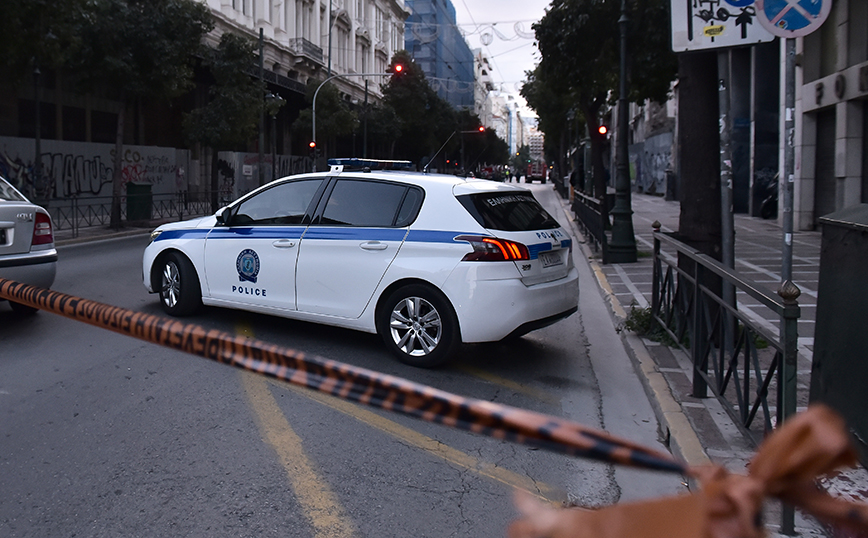 Βόμβα στο υπουργείο Εργασίας Βόμβα στο υπουργείο Εργασίας