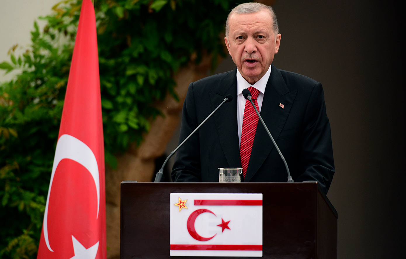 Ο Ερντογάν «ξεδίπλωσε» το σχέδιό του για αλλαγή του Συντάγματος &#8211; «Δεν συγχωρούμε τους πραξικοπηματίες»