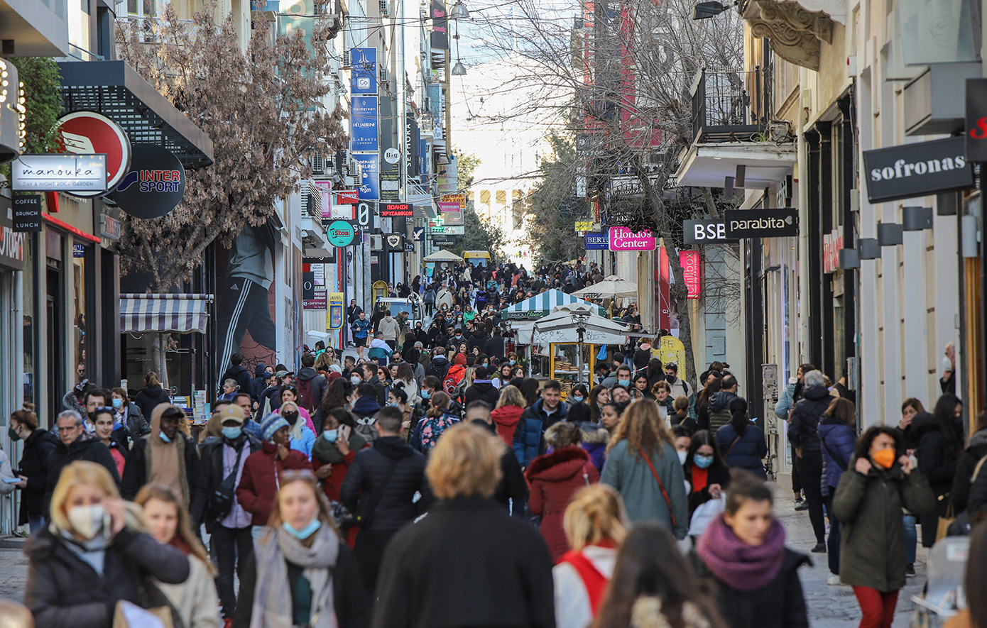 Πρόστιμα 2,2 εκατ. ευρώ για παραπλανητικές εκπτώσεις σε 14 επιχειρήσεις