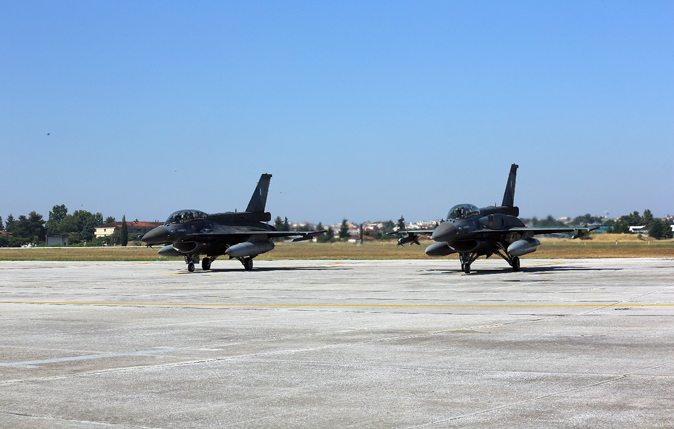 Η Ουκρανία θα αποκτήσει τα πρώτα της αεροσκάφη F-16 λέει το Κίεβο