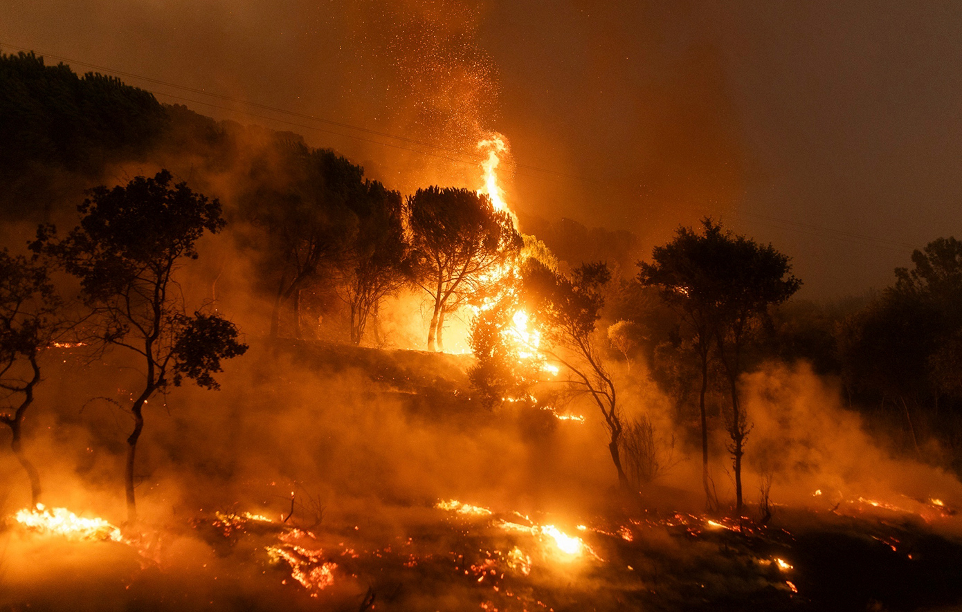 Μεγάλη πυρκαγιά σε δασική έκταση στο Ρέθυμνο &#8211; Ήχησε το 112